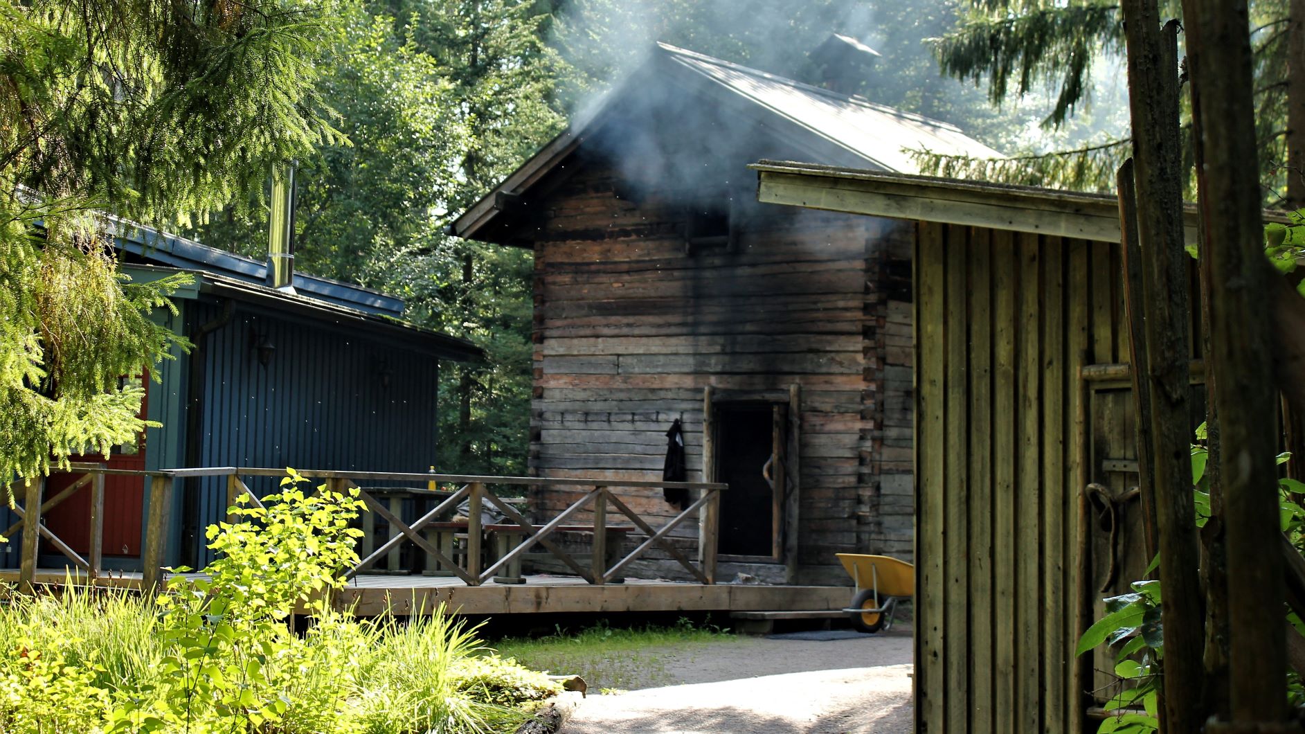 Smoke sauna | Hirvihaaran Kartano